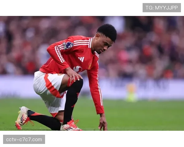 曼联老特拉福德翻新计划启动，增加座椅容量