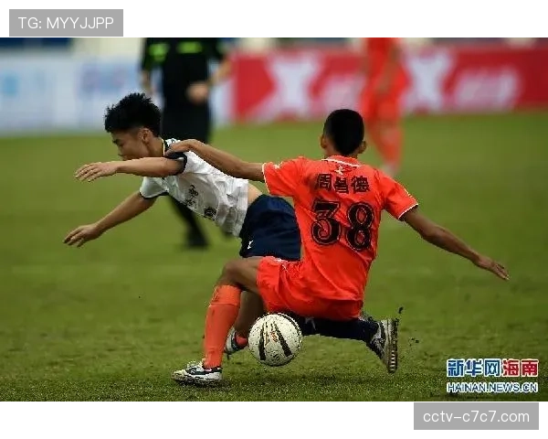 大学生足球联赛东北区决赛,两支球队均采用激进前场压迫,引发网络热议 大学生足球联赛东北区决赛,两支球队均采用激进前场压迫,引发网络热议